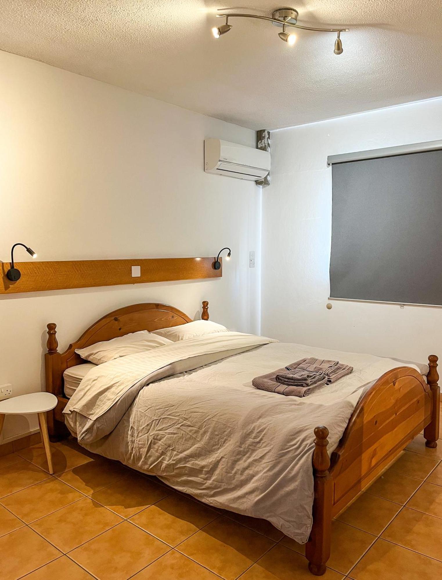 Nissus Urban Hostel Ayia Napa Room photo